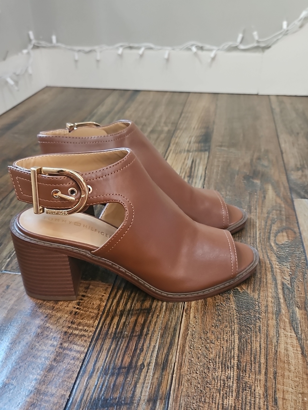 Tommy Hilfiger Cognac Leather Peep-Toe Chunky Block Stacked Heel Sandals